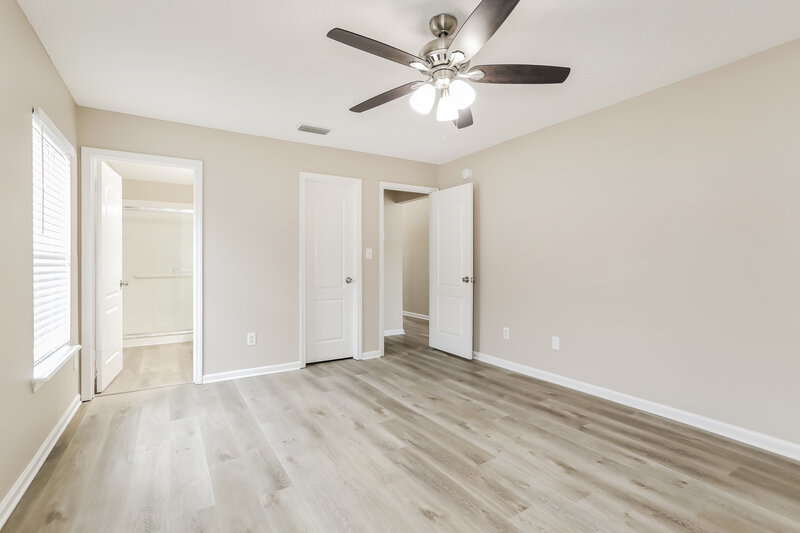 2,090/Mo, 909 Mackinaw Trl St Augustine, FL 32092 Main Bedroom View 2