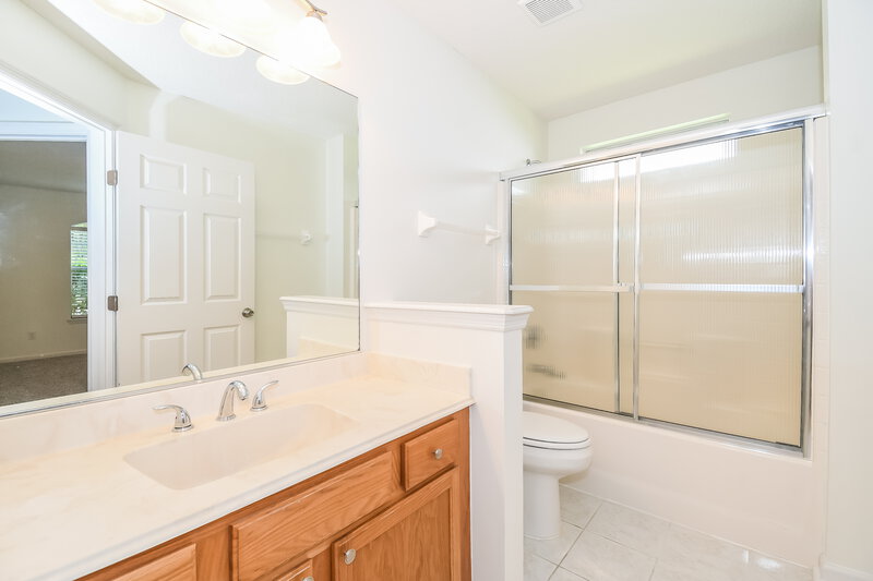 2,270/Mo, 574 Misty Morning Ct Jacksonville, FL 32218 Bathroom View