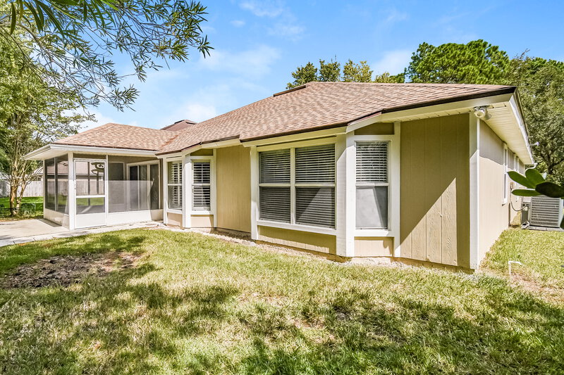 2,270/Mo, 574 Misty Morning Ct Jacksonville, FL 32218 Rear View