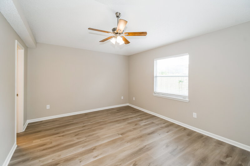 1,870/Mo, 2653 Sam Houston Pl Jacksonville, FL 32246 Main Bedroom View