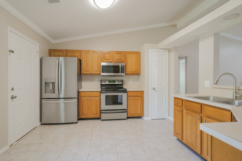 1,915/Mo, 1647 Dockside Dr Fleming Island, FL 32003 Kitchen View