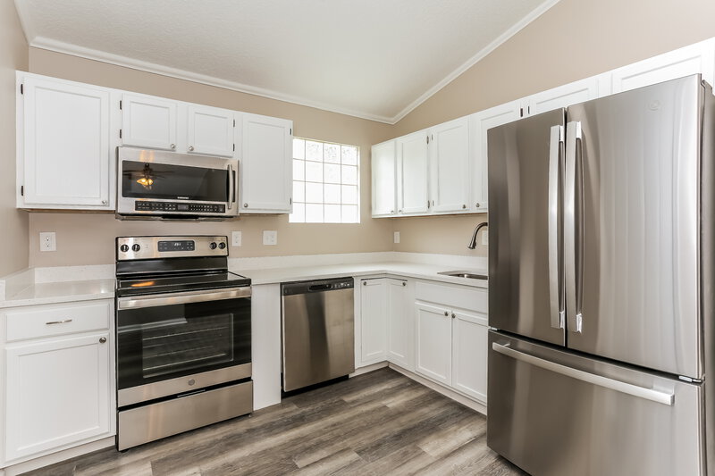 1,795/Mo, 3030 Caroline Crest Dr E Jacksonville, FL 32225 Kitchen View