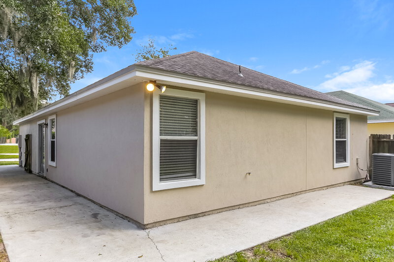 1,795/Mo, 3030 Caroline Crest Dr E Jacksonville, FL 32225 Rear View
