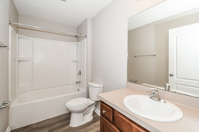 1,915/Mo, 95339 Mistwood Ct Fernandina Beach, FL 32034 Bathroom View