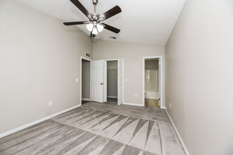 1,525/Mo, 3430 Talisman Dr Middleburg, FL 32068 Main Bedroom View 2
