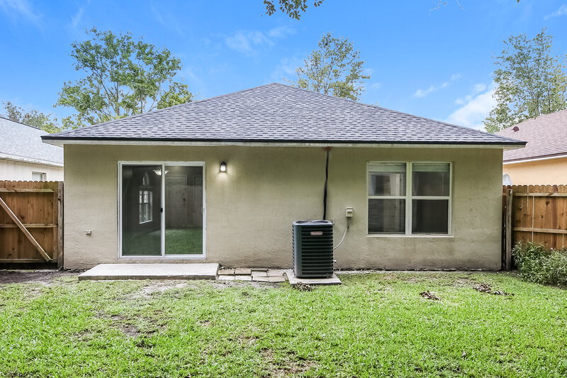 1,525/Mo, 3430 Talisman Dr Middleburg, FL 32068 Rear View