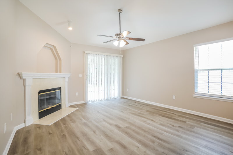 2,055/Mo, 209 Ivy Lakes Dr Saint Johns, FL 32259 Sitting Room View