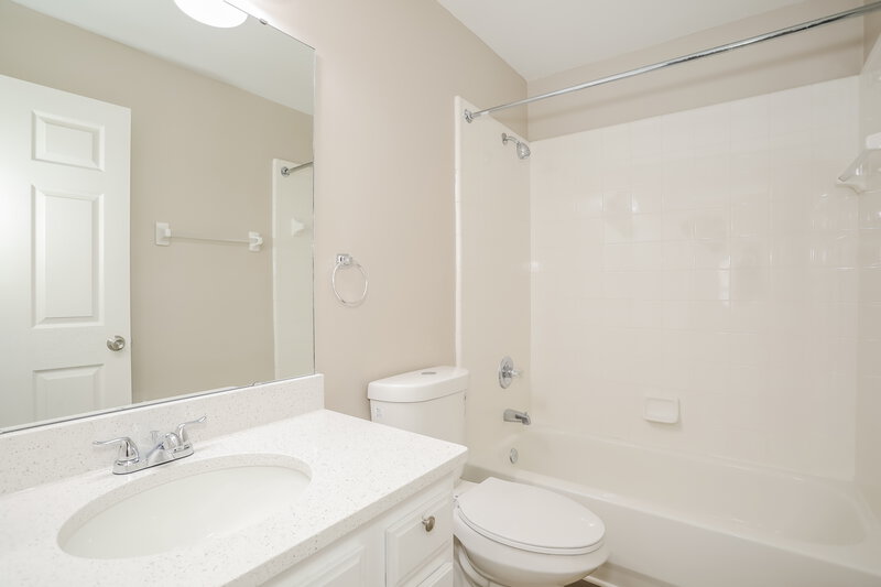 2,055/Mo, 209 Ivy Lakes Dr Saint Johns, FL 32259 Bathroom View