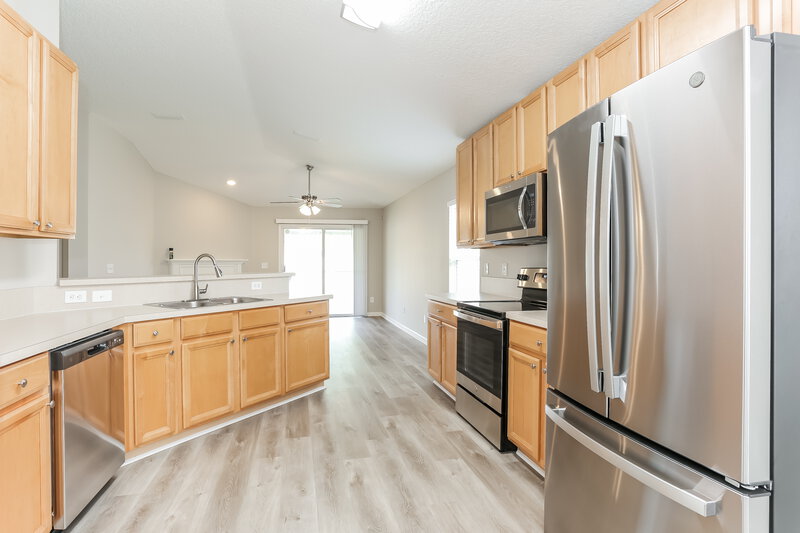 1,965/Mo, 1725 Saw Lake Dr Middleburg, FL 32068 Kitchen View