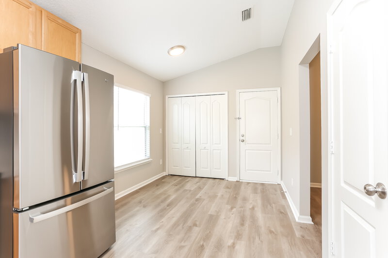 1,965/Mo, 1725 Saw Lake Dr Middleburg, FL 32068 Kitchen View 2