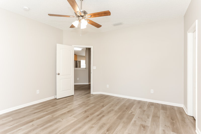 1,965/Mo, 1725 Saw Lake Dr Middleburg, FL 32068 Main Bedroom View 2