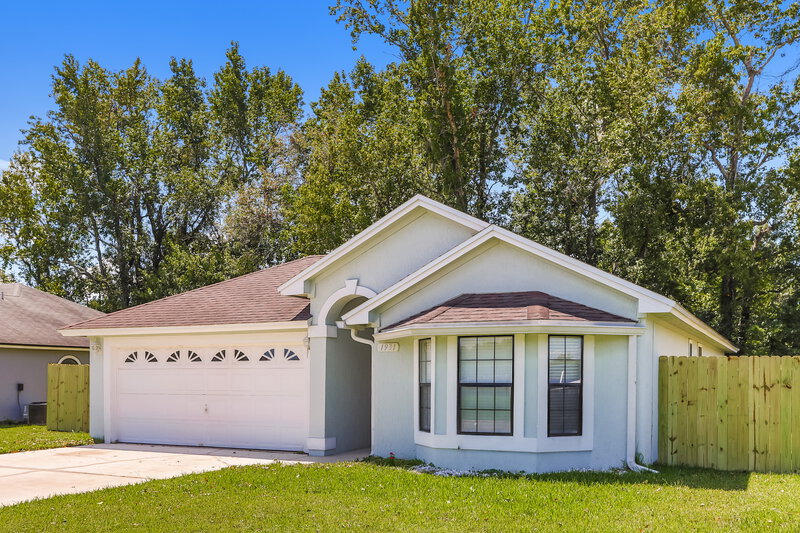 1,625/Mo, 1931 Farm Way Middleburg, FL 32068 Front View