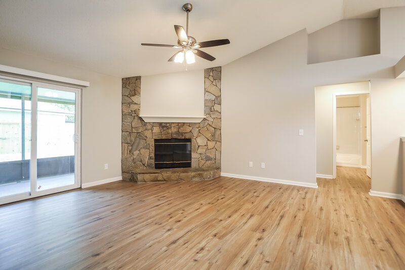 1,625/Mo, 1931 Farm Way Middleburg, FL 32068 Living Room View