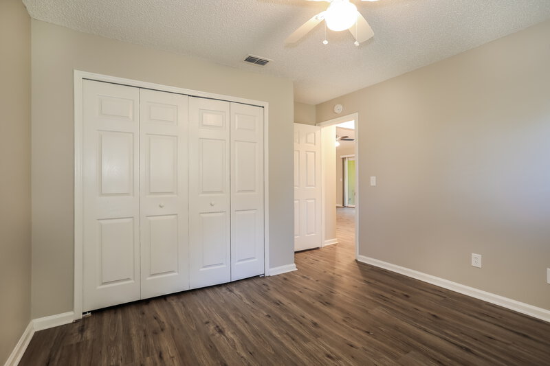 1,625/Mo, 1931 Farm Way Middleburg, FL 32068 Bedroom View 2