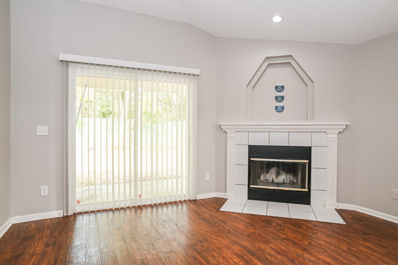 3,020/Mo, 8237 Abbeyfield Dr Jacksonville, FL 32277 Living Room View