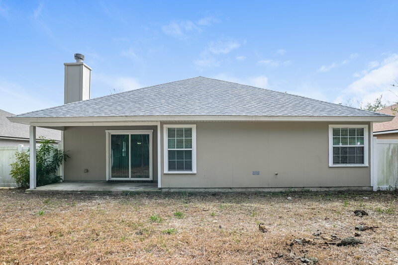 3,020/Mo, 8237 Abbeyfield Dr Jacksonville, FL 32277 Rear View