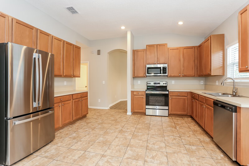 1,935/Mo, 867 Timberjack Ct Orange Park, FL 32065 Kitchen View