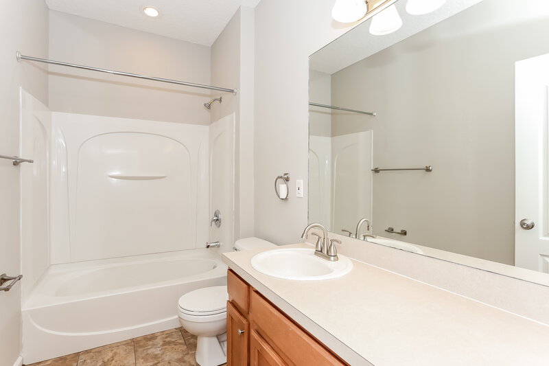 1,935/Mo, 867 Timberjack Ct Orange Park, FL 32065 Bathroom View