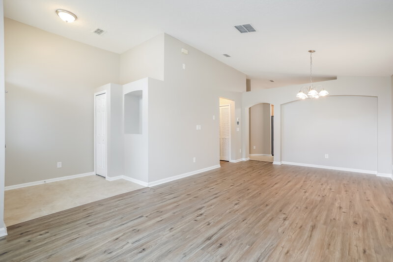 3,420/Mo, 952 Silver Spring Ct Saint Augustine, FL 32092 Sitting Room View