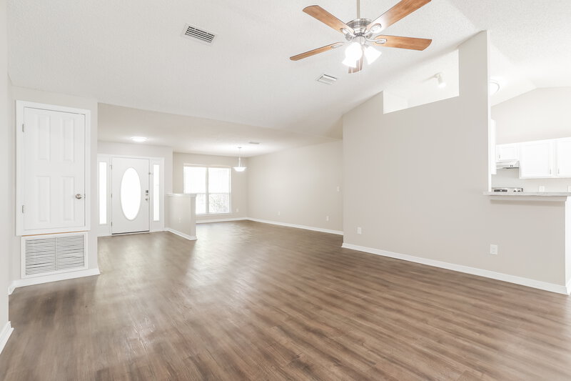 2,920/Mo, 1399 Guardian Dr Jacksonville, FL 32221 Living Room View