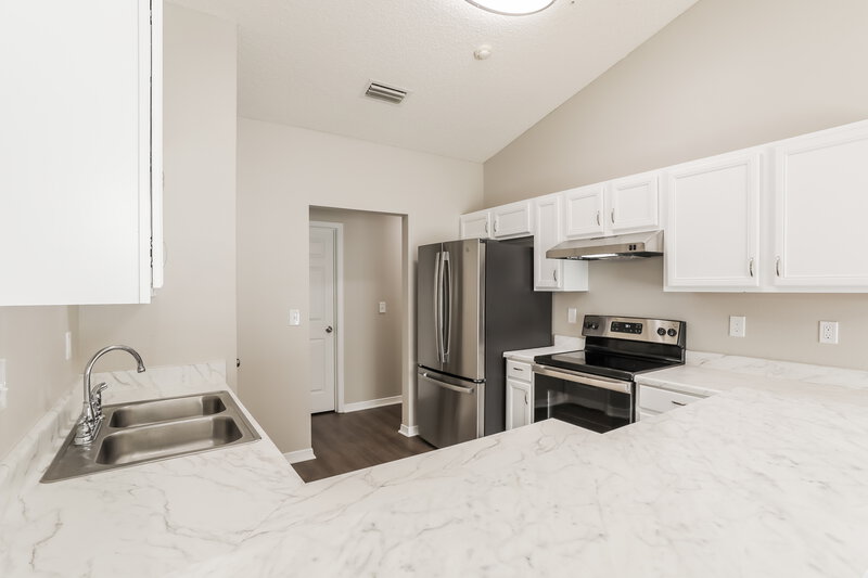2,920/Mo, 1399 Guardian Dr Jacksonville, FL 32221 Kitchen View