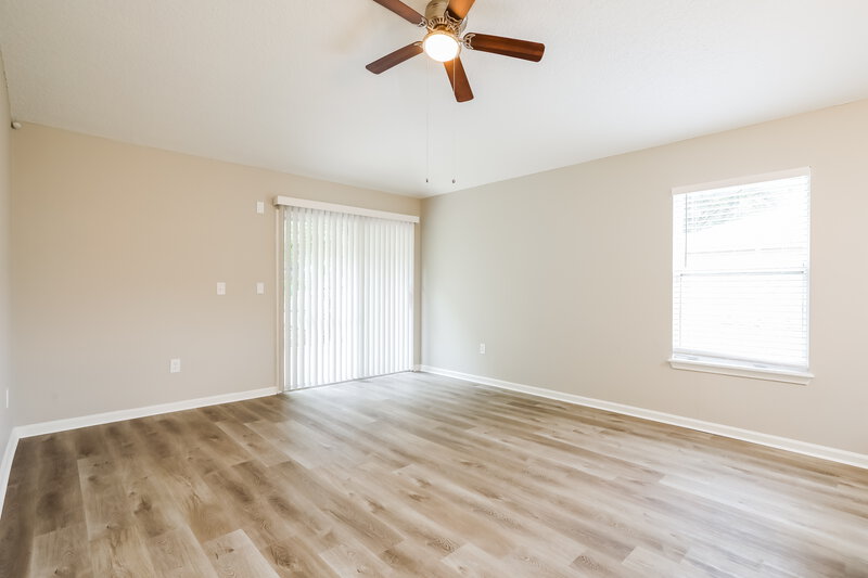 1,870/Mo, 5654 Chirping Way W Jacksonville, FL 32222 Sitting Room View