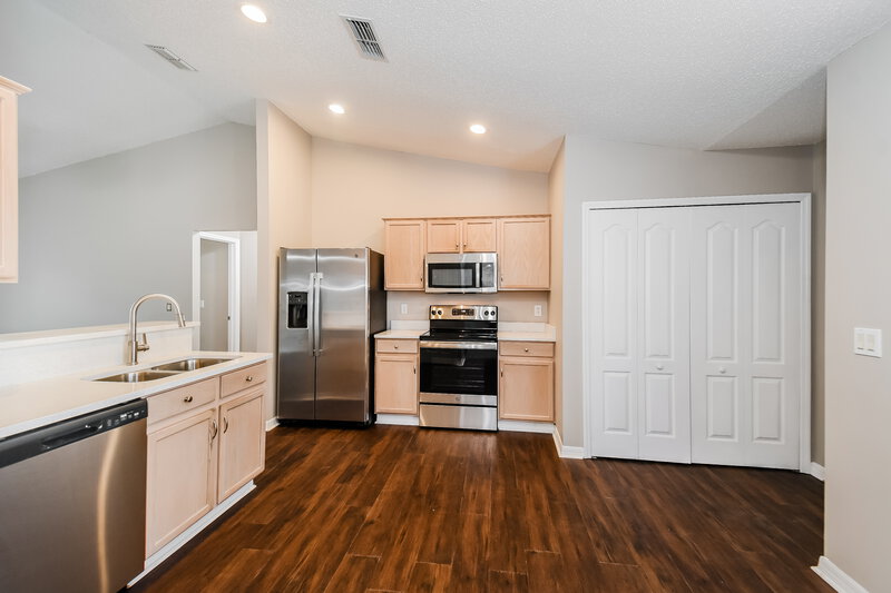 2,015/Mo, 2953 Golden Pond Blvd Orange Park, FL 32073 Misc View 8