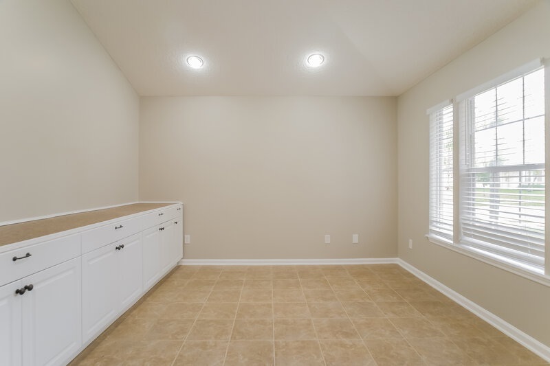 3,380/Mo, 700 Hidden Forest Dr Saint Augustine, FL 32086 Office View