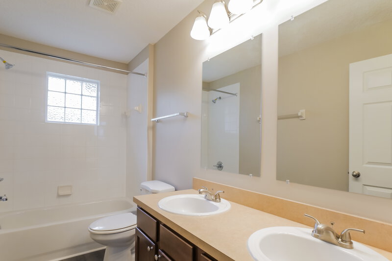 3,380/Mo, 700 Hidden Forest Dr Saint Augustine, FL 32086 Bathroom View
