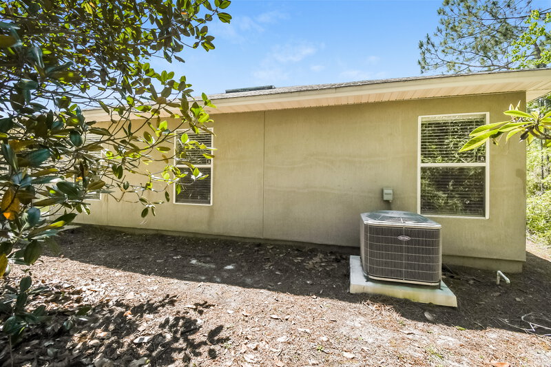 1,720/Mo, 2147 Brian Lakes Dr N Jacksonville, FL 32221 Rear View