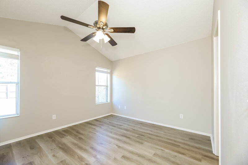 1,825/Mo, 605 Staffordshire Dr E Jacksonville, FL 32225 Main Bedroom View