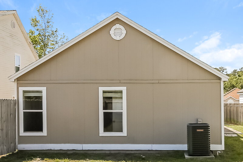 1,825/Mo, 605 Staffordshire Dr E Jacksonville, FL 32225 Rear View