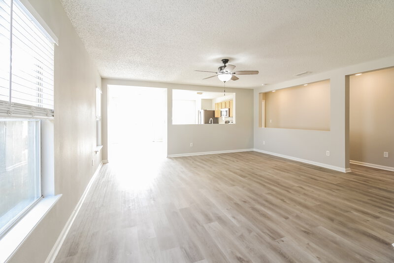2,105/Mo, 86227 Cartesian Pointe Dr Yulee, FL 32097 Living Room View