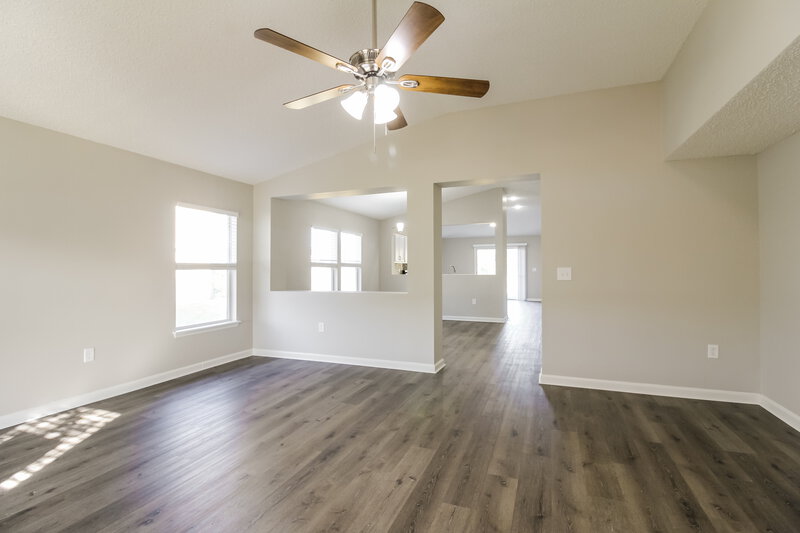 1,920/Mo, 76205 Deerwood Dr Yulee, FL 32097 Dining Room View