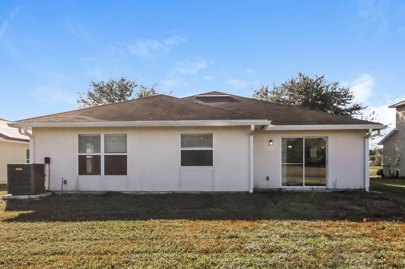 1,920/Mo, 76205 Deerwood Dr Yulee, FL 32097 Rear View