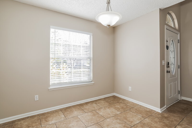 2,160/Mo, 241 Southlake Dr Saint Augustine, FL 32092 Dining Room View