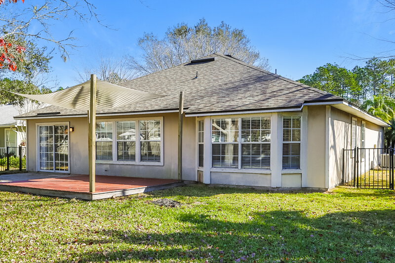 2,160/Mo, 241 Southlake Dr Saint Augustine, FL 32092 Rear View 3