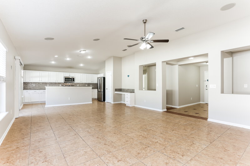1,930/Mo, 76307 Long Pond Loop Yulee, FL 32097 Living Room View