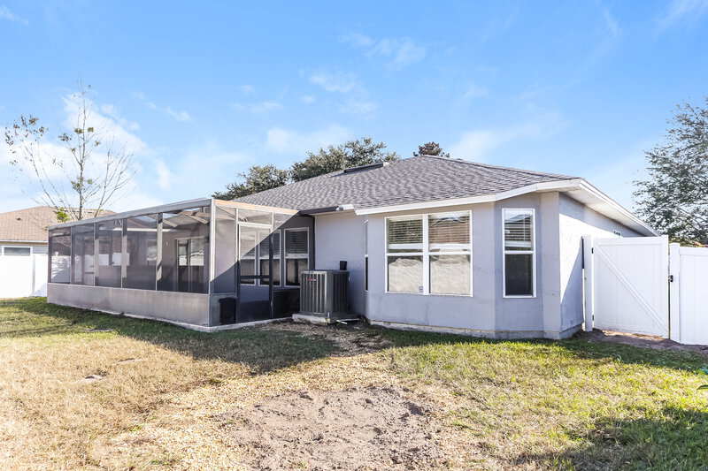 1,930/Mo, 76307 Long Pond Loop Yulee, FL 32097 Rear View