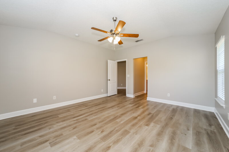 2,465/Mo, 136 Linda Lake Ln Saint Augustine, FL 32095 Main Bedroom View 2