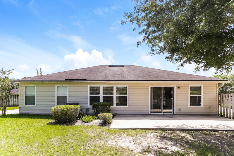 1,765/Mo, 12819 Radiant Run Ct Jacksonville, FL 32218 Rear View