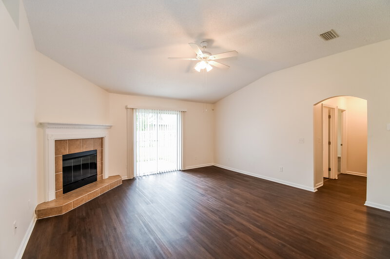 3,060/Mo, 2931 Jubilee Ln Green Cove Springs, FL 32043 Living Room View
