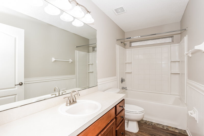 2,660/Mo, 45062 Ingleham Cir Callahan, FL 32011 Bathroom View