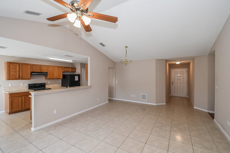 2,490/Mo, 6522 Blue Leaf Ln Jacksonville, FL 32244 Living Room View