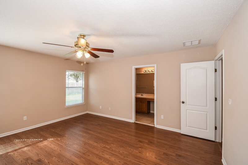 2,490/Mo, 6522 Blue Leaf Ln Jacksonville, FL 32244 Main Bedroom View 2