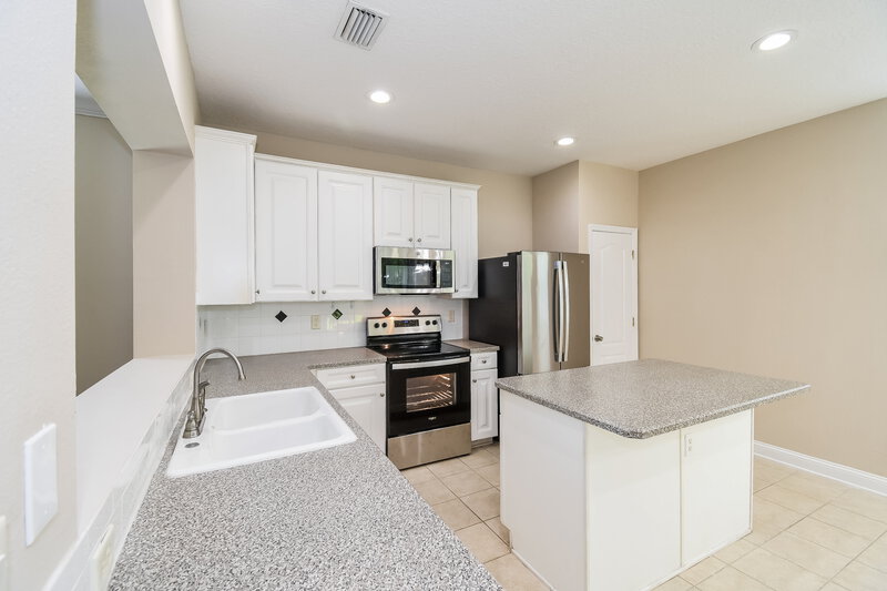1,835/Mo, 2120 Fresco Dr Middleburg, FL 32068 Kitchen View