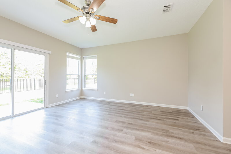 2,075/Mo, 86041 Caesars Ave Yulee, FL 32097 Living Room View