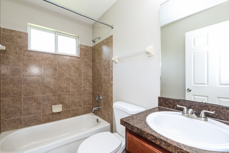 2,075/Mo, 86041 Caesars Ave Yulee, FL 32097 Bathroom View