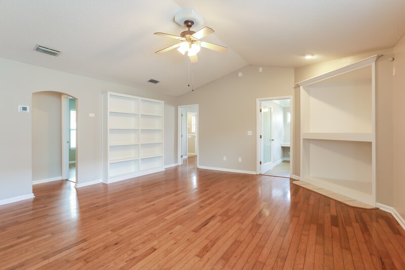 2,530/Mo, 4390 Hanging Moss Dr Orange Park, FL 32073 Living Room View 2
