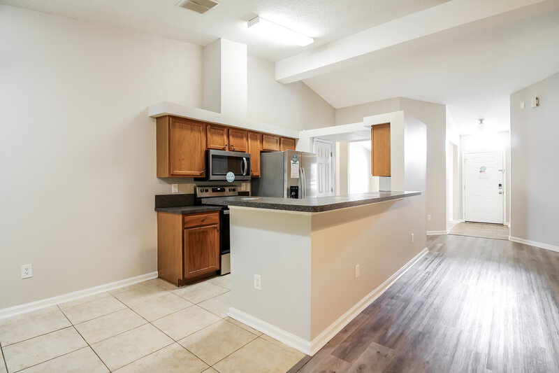 2,135/Mo, 12576 Richfield Blvd Jacksonville, FL 32218 Kitchen View